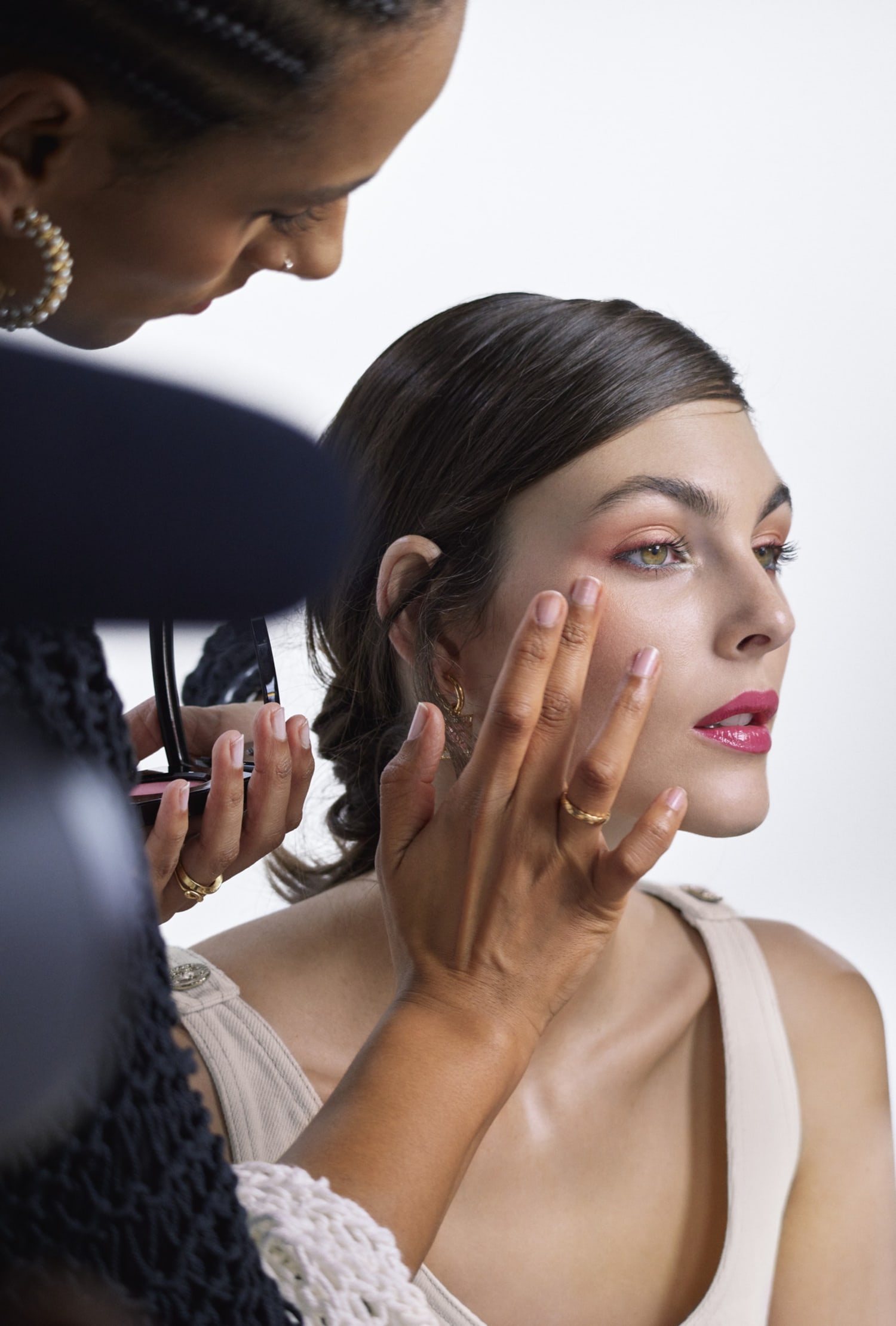 Colección primavera-verano 2025; maquillaje Chanel
