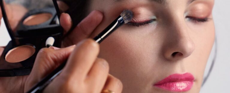 Colección primavera-verano 2025; maquillaje Chanel