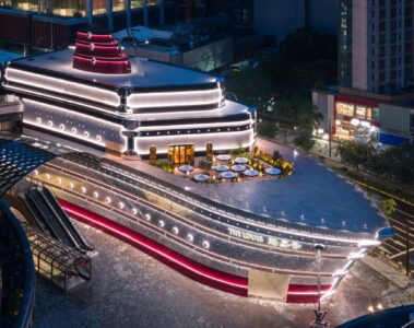 The Louis: un concepto integral de retail, café y exposición en Shanghái