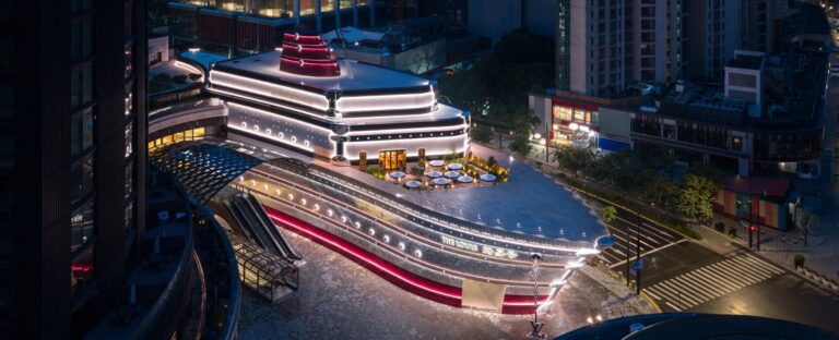 The Louis: un concepto integral de retail, café y exposición en Shanghái