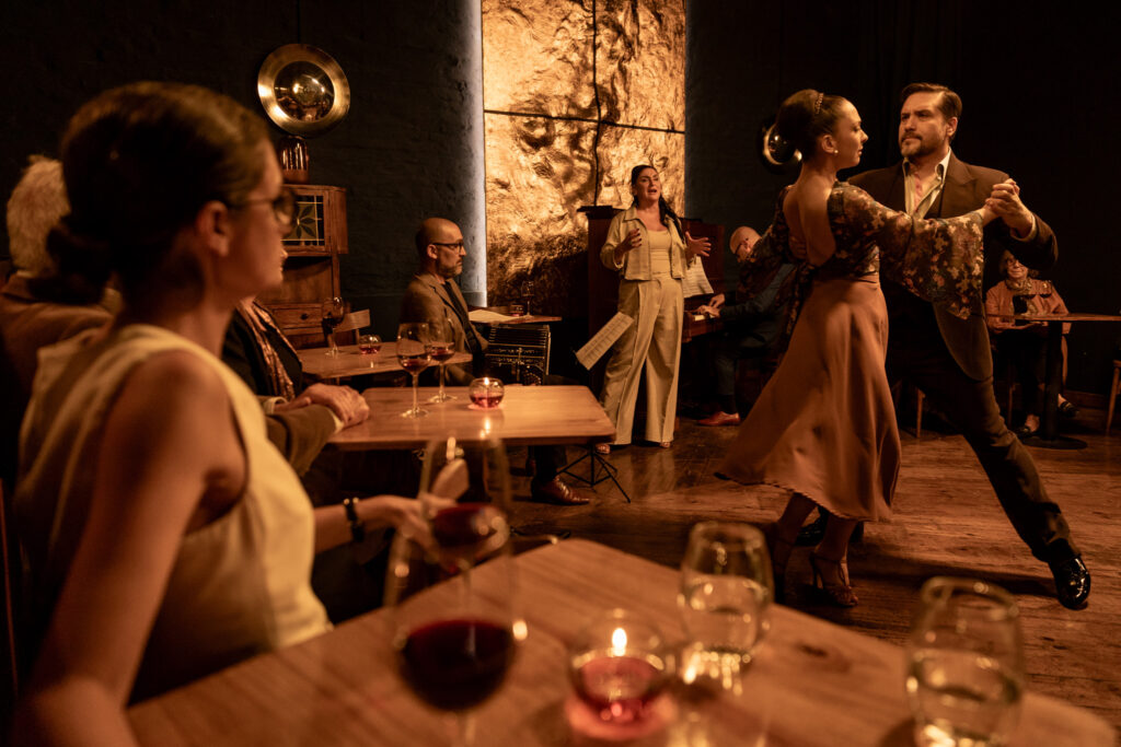 Tango sin escenario: una experiencia secreta en el corazón de Buenos Aires