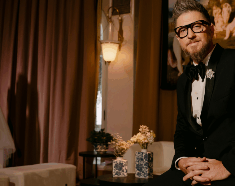 Adrián Pavía presentó Experto en bodas, su primer libro