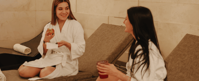 Un spa abierto al público en un hotel 5 estrellas