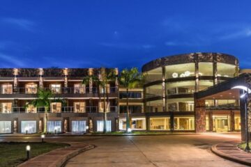 Falls Iguazú Hotel & Spa: brindar entre la selva