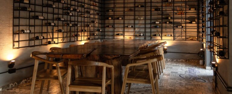 Selvaggio: armá tu picada y elegí tu vino