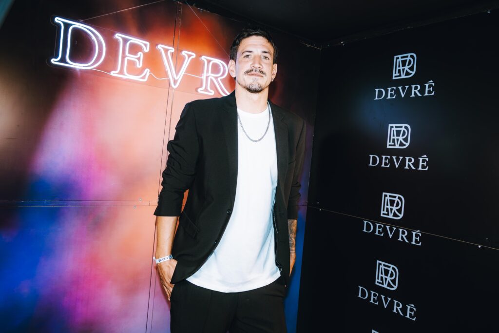 Devré presentó PFR+ en una experiencia inmersiva junto a Fuerza Bruta