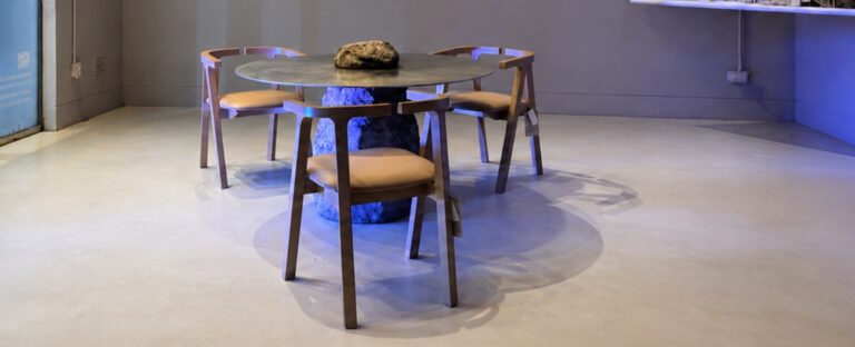 Darkhaus presenta Cauce, una nueva silla de diseño argentino