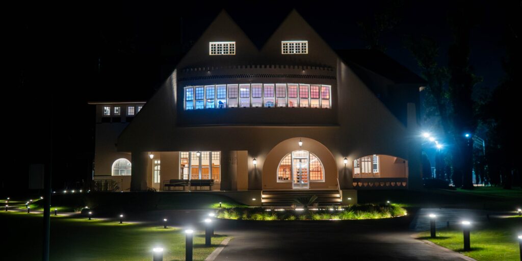 Roche Bobois presentó su nueva colección en Kentucky Club de Campo